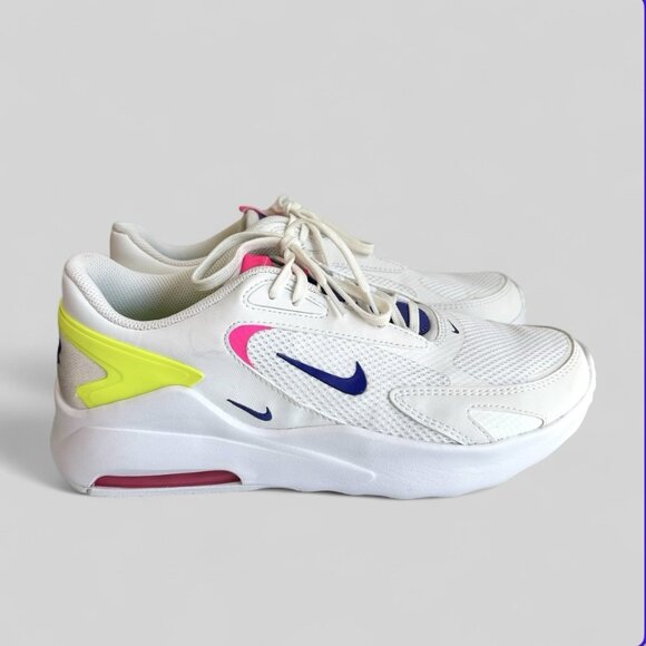 Nike Womens Air Max Bolt AMD Athletic Sneakers Shoes White Size 12 - Picture 3 of 10